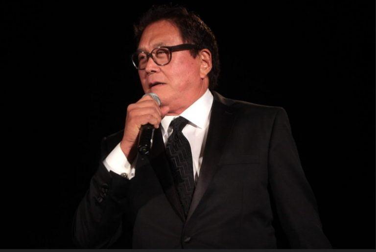 Robert Kiyosaki: By the end of 2022, the US dollar will collapse
