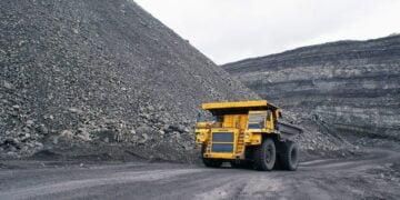 Venezuelan authorities urged mining companies and cryptocurrency exchanges in the country to stop working