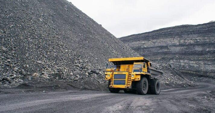 Venezuelan authorities urged mining companies and cryptocurrency exchanges in the country to stop working