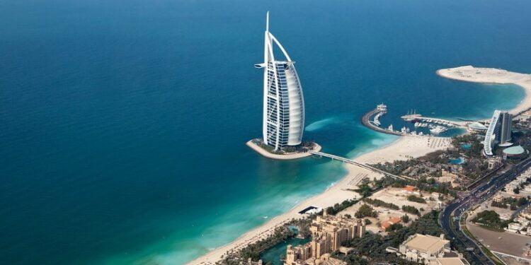 Best Forex Brokers In Dubai : Deep Review & Its Pros & Cons