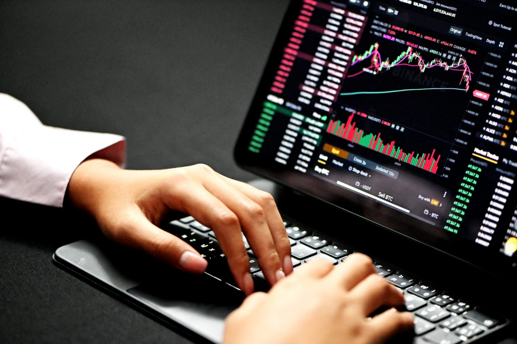 Paper Trading/Free Trial Availability