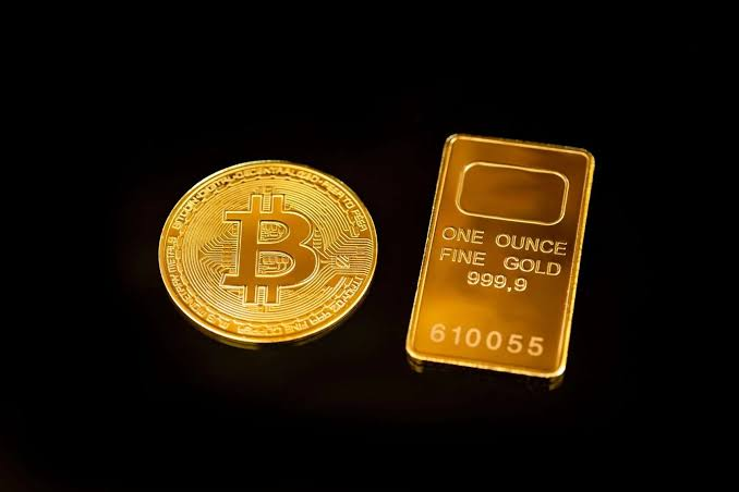 Bitcoin and Gold: Similarities and Key Differences